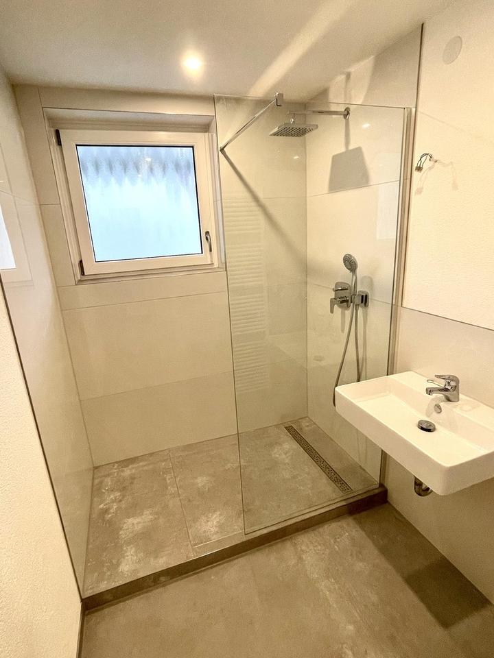 Helle 2-Zimmer-Wohnung mit Balkon in der Stadtmitte Neu-Ulm, sofort bezugsreif – Bild 2