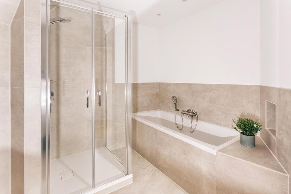 Helle Zwei-Raum-Wohnung mit offener Wohnküche in Top-Lage! – Bild 17