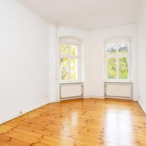 Sofort bezugsfrei und provisionsfrei - Charmante Altbauwohnung mit alten Dielen in Steglitz