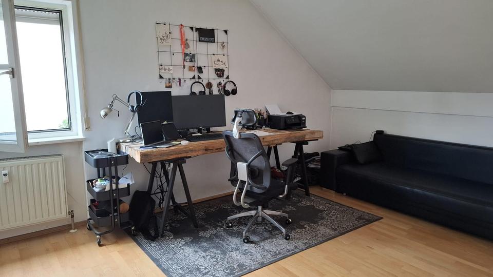 Geräumige 120 m² Dachgeschosswohnung in bester Lage – Bild 5