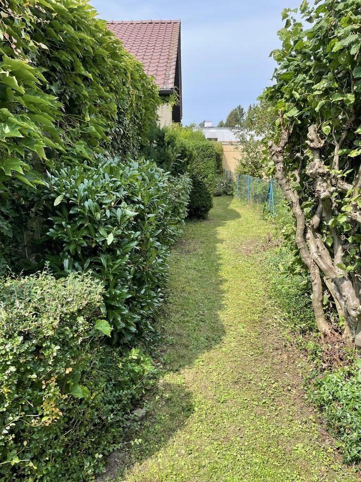 Großzügiges, helles Einfamilienhaus mit Einliegerwohnung, Massivbauweise, Sackgassenlage – Bild 10