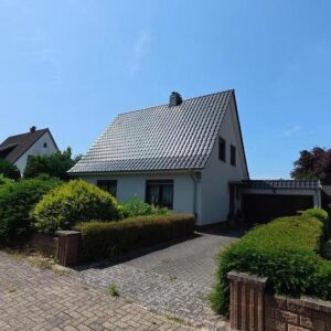 Freistehendes Einfamilienhaus (1957) in guter Wohnlage