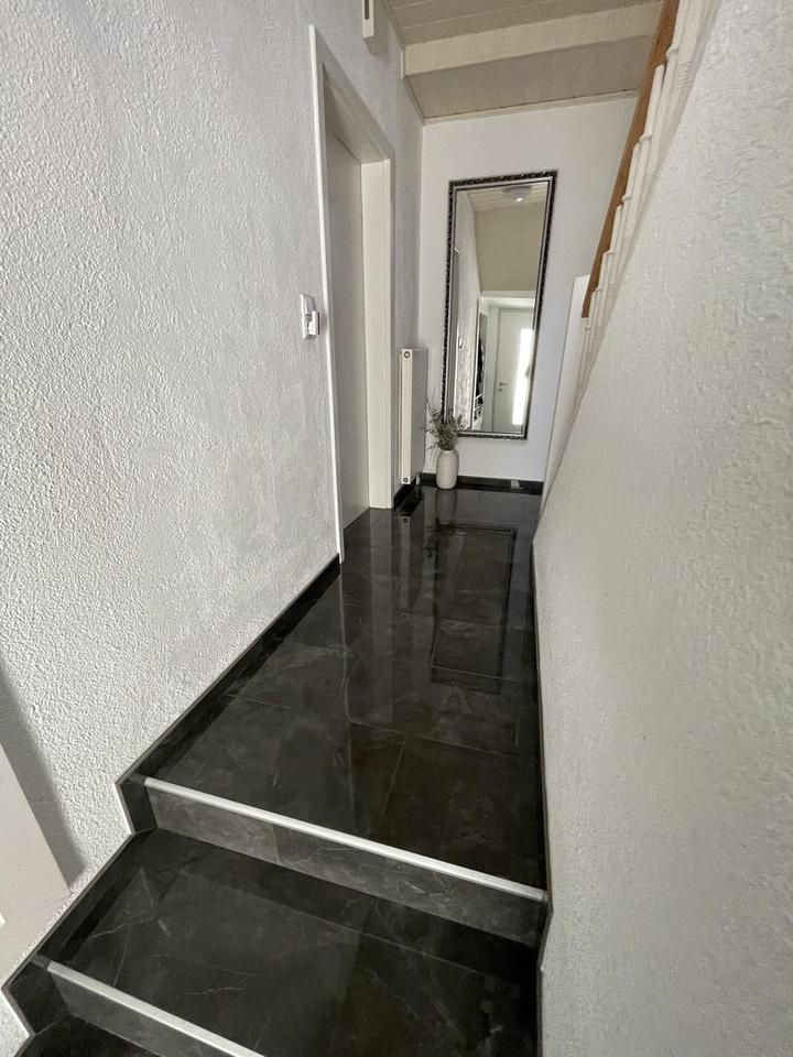 Kernsaniertes Einfamilienhaus in bester Lage – Bild 8