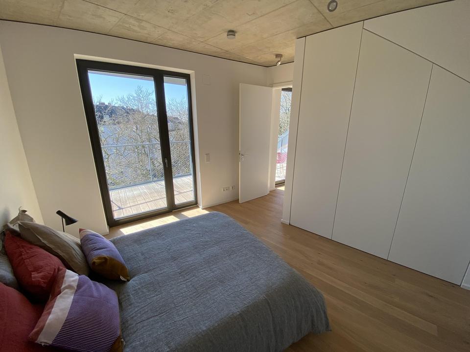 Bilker Bunker - Wohnen über den Dächern von Düsseldorf / Living above the roofs of Düsseldorf – Bild 3