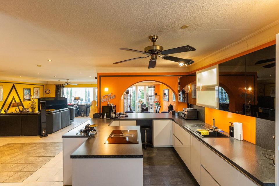 Wohnen wie im Haus: 250 m² auf einer Ebene , separater Eingang, riesen Terrasse – Bild 39