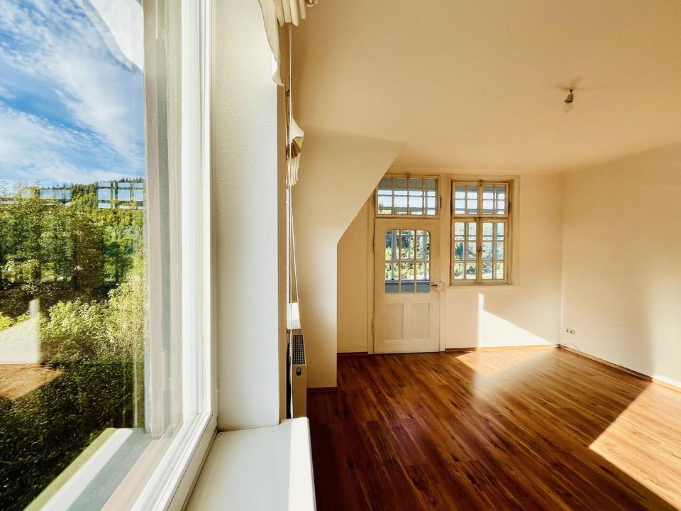 Schönes 2-Familienhaus mit zwei weiteren Zimmern im Gartengeschoss und ausbaufähiges DG! – Bild 28