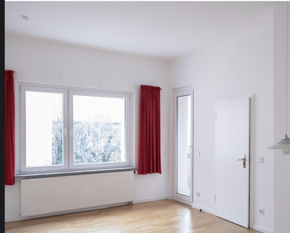 Bezugsfreies Apartment mit Balkon und Aufzug in Berlin-Wilmersdorf