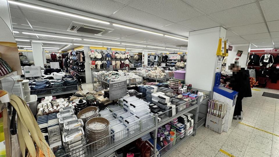 Gewerbefläche im Erdgeschoss mit Lagerkeller (provisionsfrei) – Bild 14