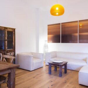 All-inclusive! Hochwertig möblierte Wohnung mit Einbauküche und Balkon