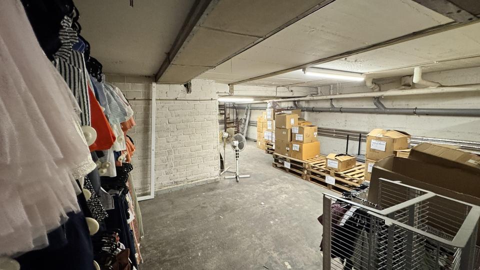 Gewerbefläche im Erdgeschoss mit Lagerkeller (provisionsfrei) – Bild 25