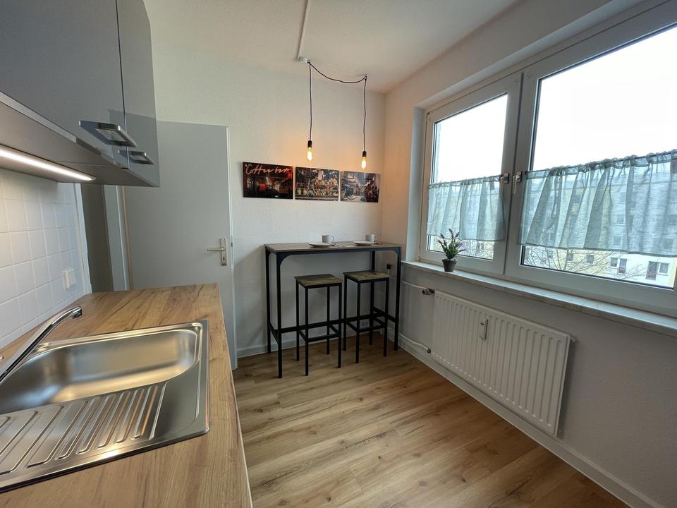 Attraktive 2-RW, EBK, Balkon, Möblierung optional – Bild 3