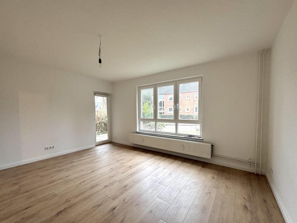 Sofort einziehen! Modernisierte 3-Zimmerwohnung mit Terrasse – Bild 2