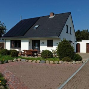 Provisionsfrei: Liebevoll gestaltetes Wohnhaus am Alten Hafen, direkt hinterm Deich auf Pellworm