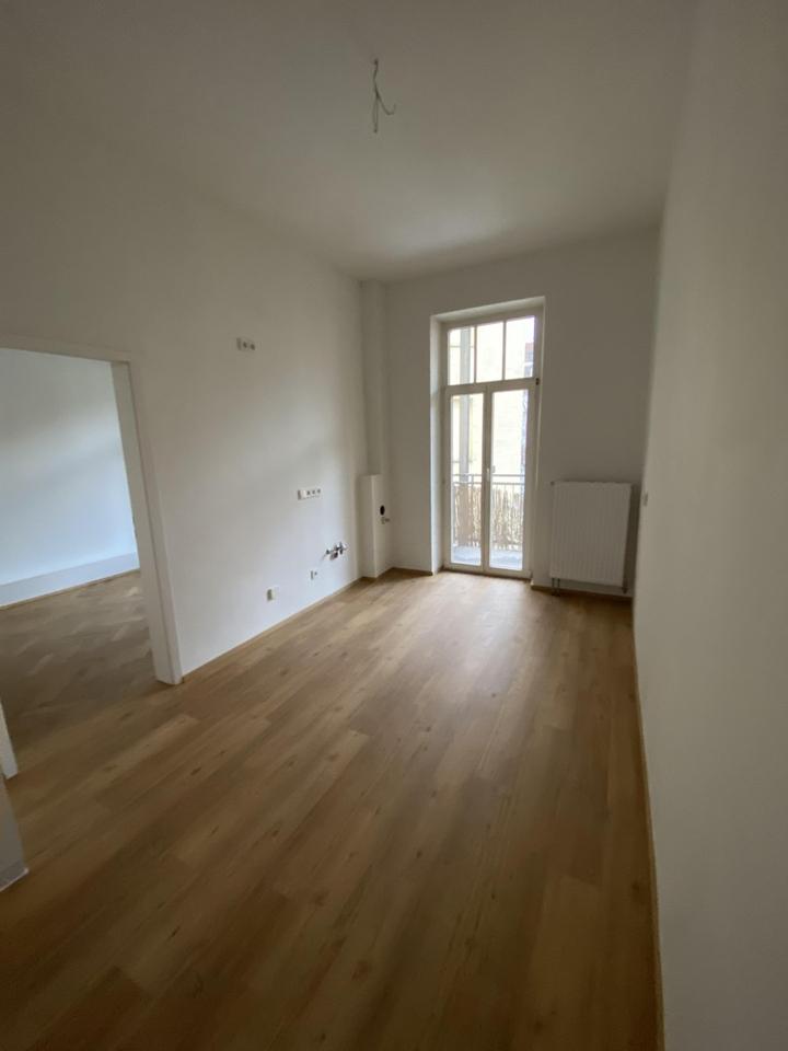 3-Zimmer-Altbauwohnung mit Wohnküche, Balkon & Aufzug Herzogstraße 85, 2. Obergeschoss, München – Bild 14