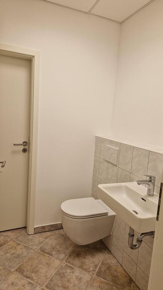 Büro / Lager / Studio - Erdgeschoß in zentraler Lage in Oederan zu vermieten – Bild 5