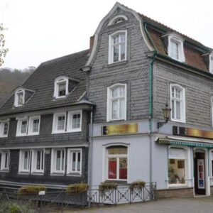 Wohn- und Geschäftshaus in Velbert-Langenberg 2022 saniert