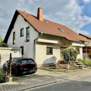 Schöne, ruhige DG Wohnung mit Balkon in Fußgönheim