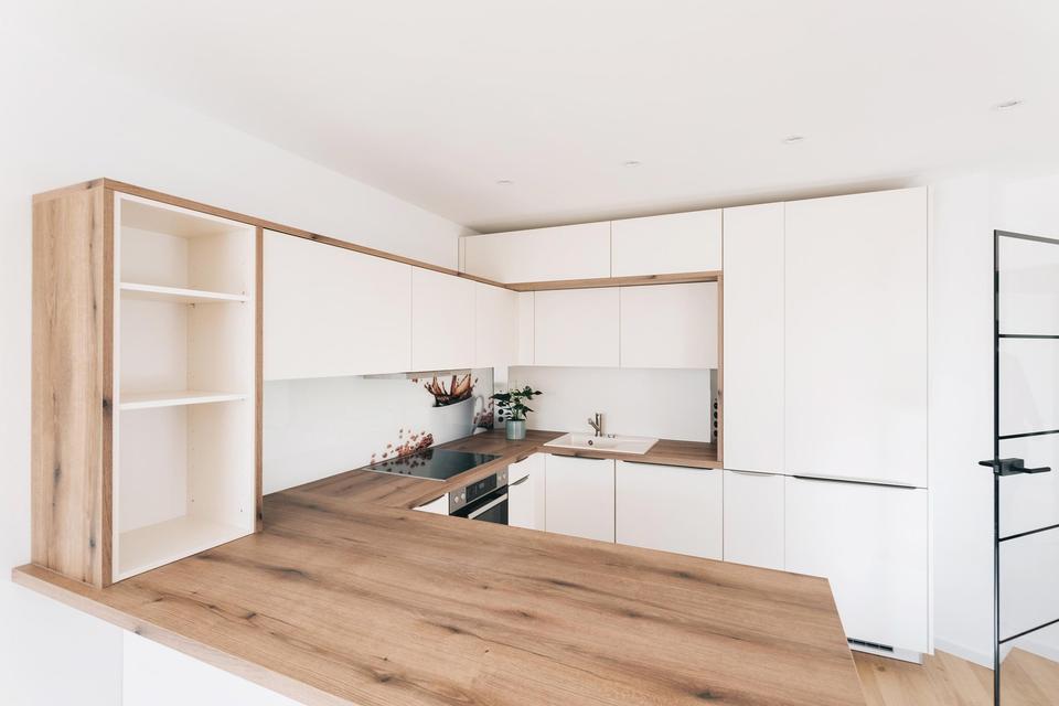 Helle Zwei-Raum-Wohnung mit offener Wohnküche in Top-Lage! – Bild 6