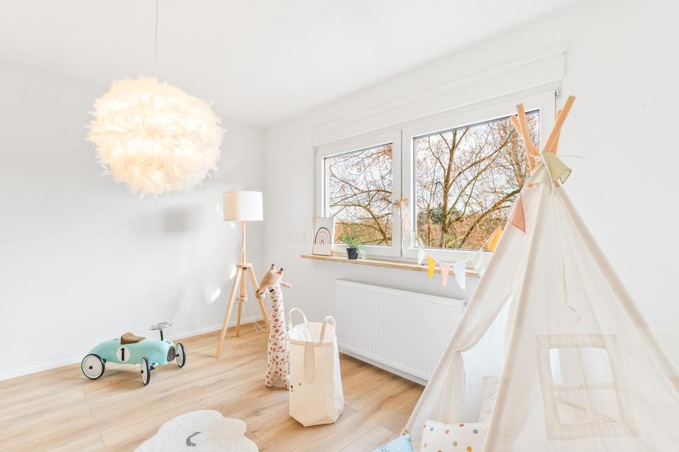 Bezugsfreie 3-Zimmer-Wohnung mit Balkon, Aufzug & Stellplatz – ruhiger Blick ins Grüne – Bild 20