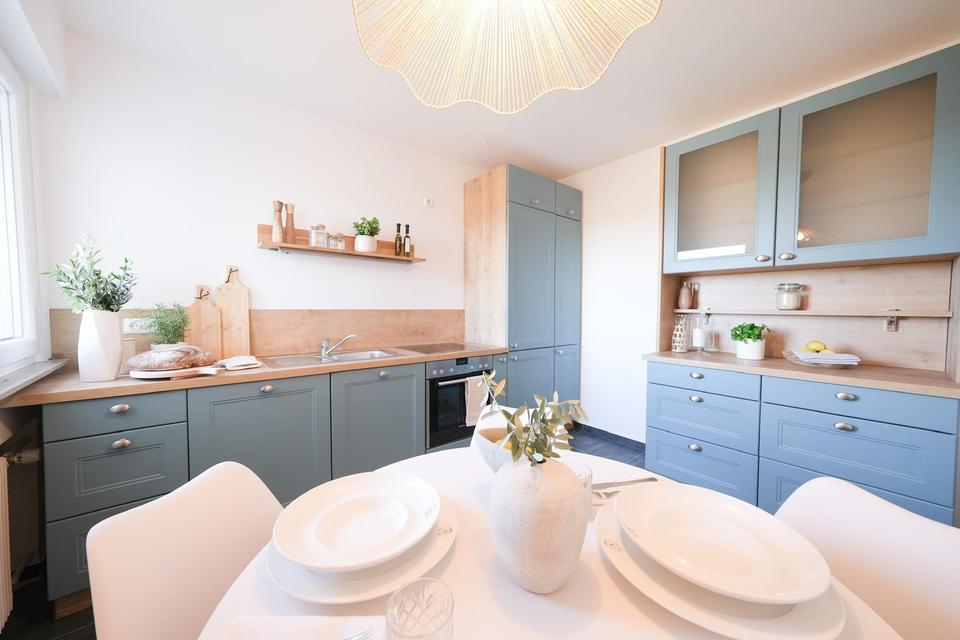 Sofort einziehen und wohlfühlen! Frisch sanierte 3-Zimmer Wohnung mit Panorama-Blick! – Bild 5