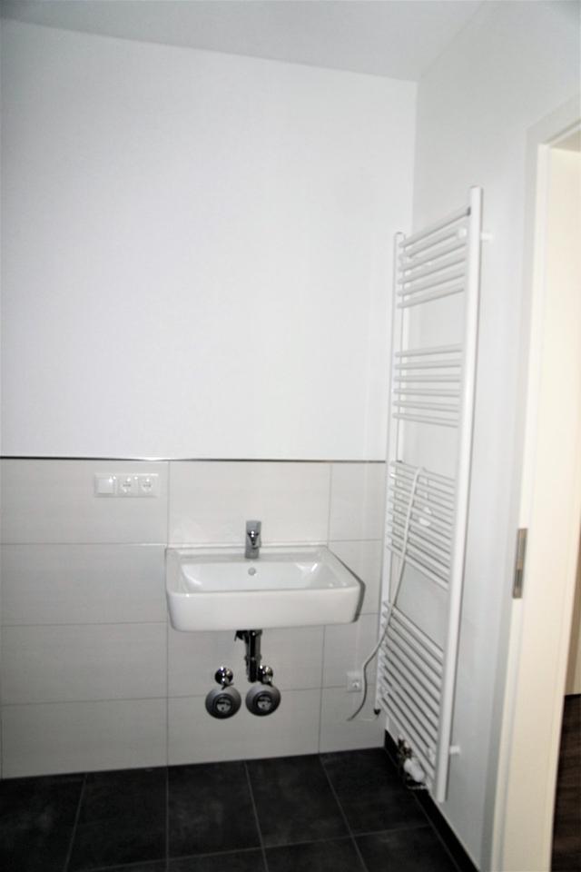 2-Zimmer Wohnung im altersgerecht ausgestatteten Neubau – Bild 4