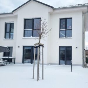 Neuwertige Stadtvilla (Bj. 2023) mit 6 Zimmern und Garten in Kleinkühnau