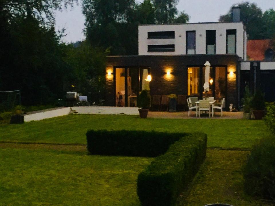 Architektenhaus im Bauhausstil am Drielaker See