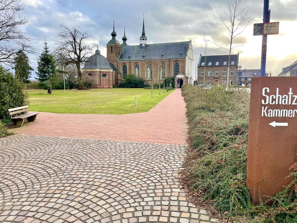 Moderne 2 Zimmer-Wohnung mit Balkon im 1. OG in attraktiver Lage direkt am Kloster Kamp – Bild 16