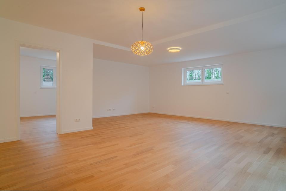 NEUBAU / Erstbezug / Toplage 3-Zimmer-Wohnung (Souterrain) Komplette Etage – Bild 3