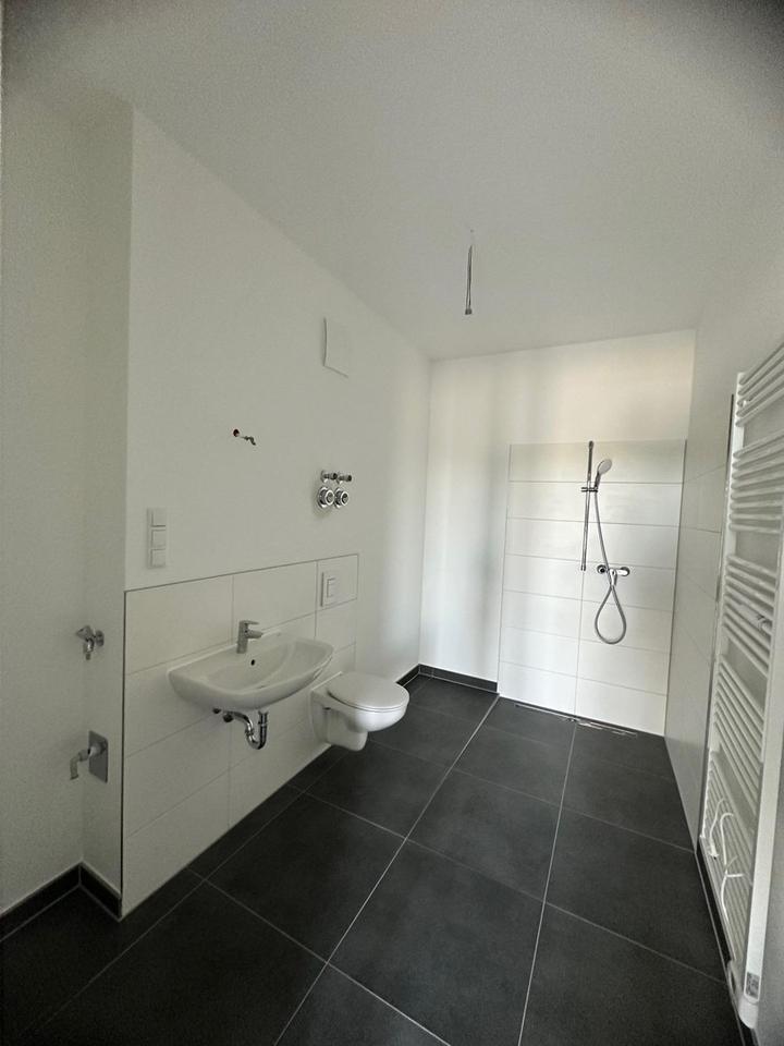 Großzügige 2-Zimmer-Neubauwohnung mit Süd-Dachterrasse – Zweitbezug Bezugsfrei ab sofort – Bild 5