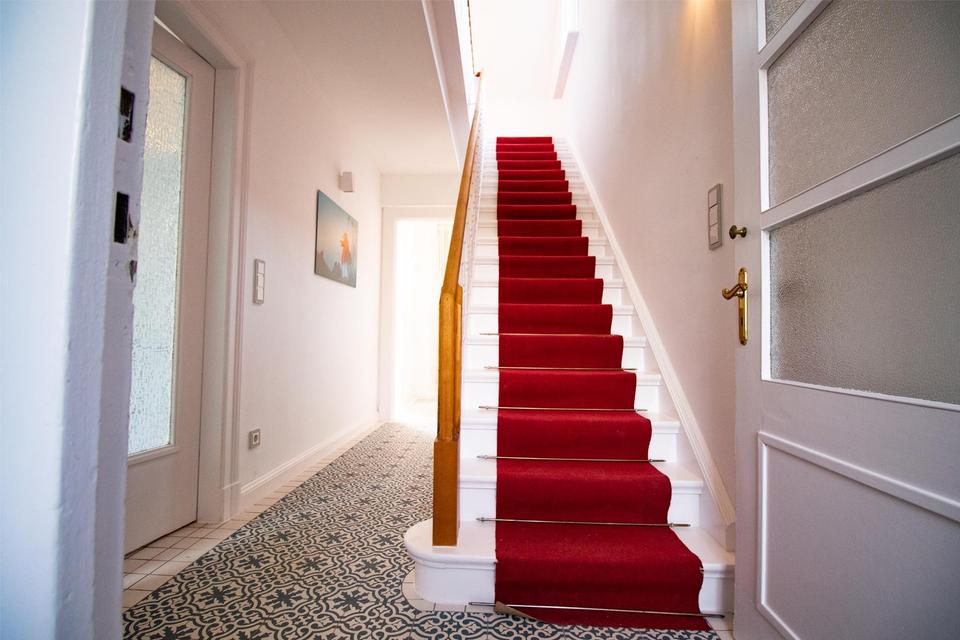 Wundervolle kleine Villa mit traumhaften Garten - komplett saniert! – Bild 12