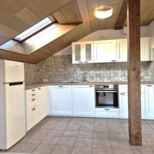 3 Zimmer mit neuer Küche, Südhang, Ortsrandlage in Hünst.- Wallbach