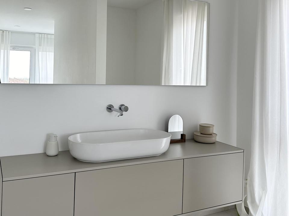 Besonderes Einfamilienhaus mit Blick auf die Weinreben – Bild 7