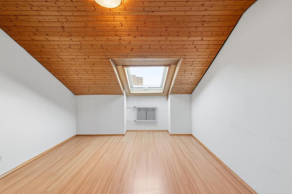 Sofort einziehen! Helle, lichtdurchflutete 3-4 Zimmer Wohnung in top Lage in Neutraubling – Bild 6