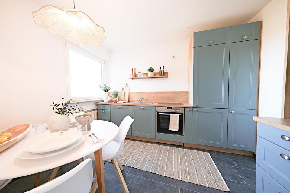 Sofort einziehen und wohlfühlen! Frisch sanierte 3-Zimmer Wohnung mit Panorama-Blick! – Bild 6