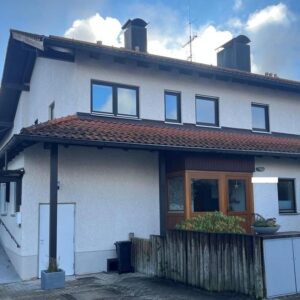 5-Zimmer-Wohnung mit sonnigem SW-Balkon & Dachspeicher-Ausbaupotential - Ideal für Familien