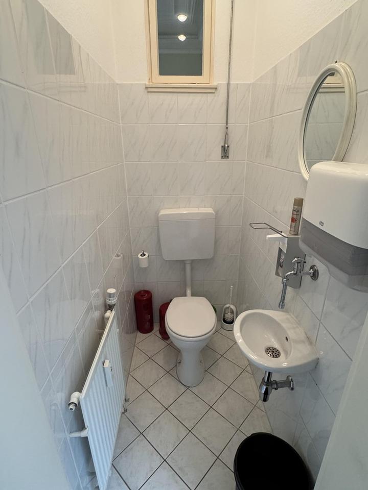 Hoch frequentierte Büro-/Praxisetage (ca. 130 m²) in zentraler Lage der Baden-Badener Weststadt! – Bild 7