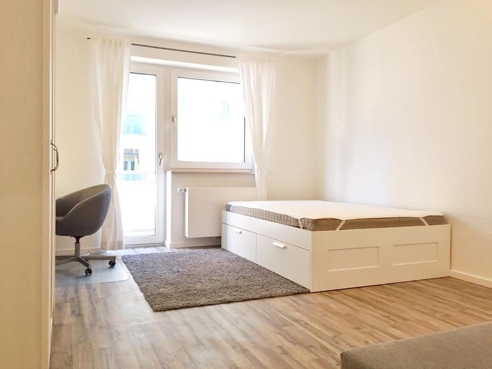 Ab SOFORT - Paar oder 2er WG -Neue helle Luxus Wohnung mit Terrasse, Alpenblick, vollmöbliert