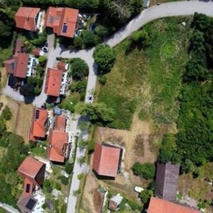 Grosszügiges Baugrundstück im Ortskern von Haunshofen