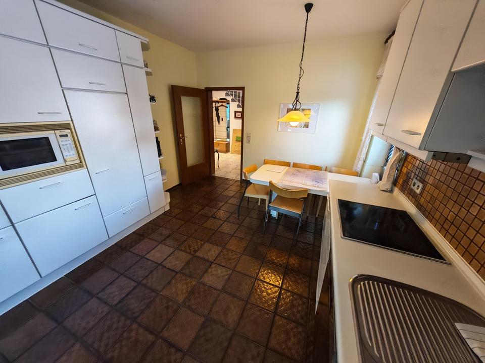 Ohne Käuferprovision: Raumwunder mit Einliegerwohnung & Doppelgarage – Bild 37