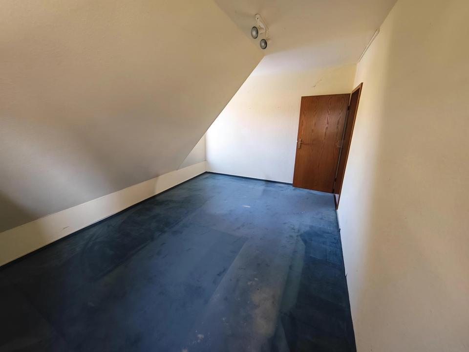 Ohne Käuferprovision: Raumwunder mit Einliegerwohnung & Doppelgarage – Bild 14