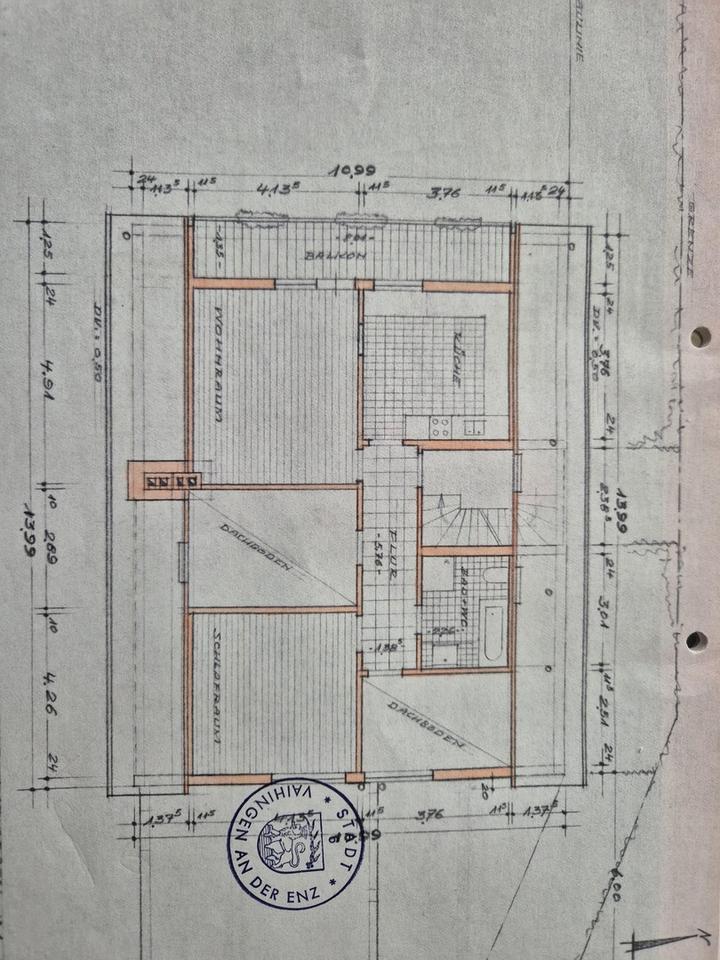 Geräumige 3 Zimmer Dachgeschoßwohnung saniert mit Balkon – Bild 2