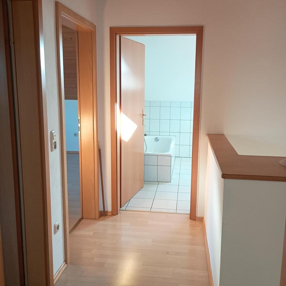 Gepflegtes Doppelhaus in traumhafter Lage- ideal für Familien oder Kapitalanleger – Bild 14