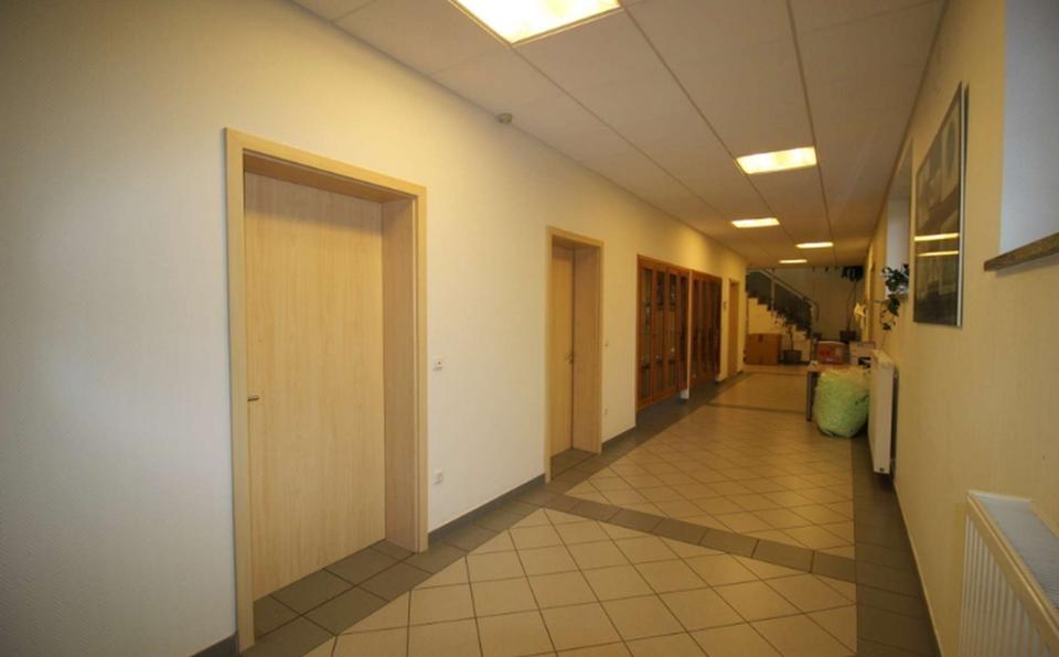 Bürohaus + Praxisräume + Wohnung+ Baugrundstück – Bild 6