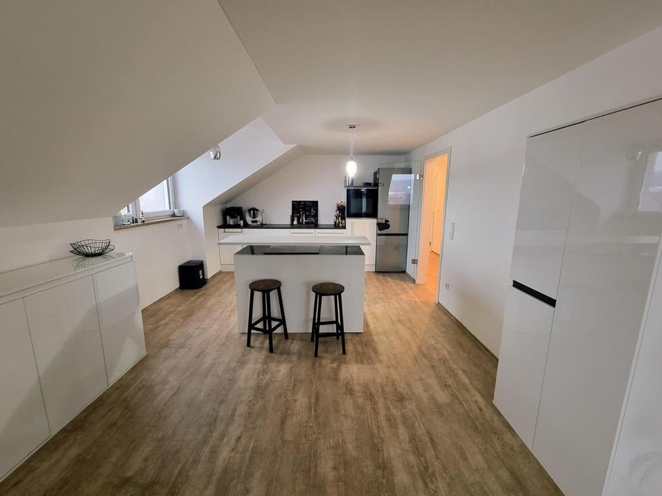 Helle DG-Wohnung mit riesigem Garten – ideal für Kapitalanlage oder Eigennutzung – Bild 4