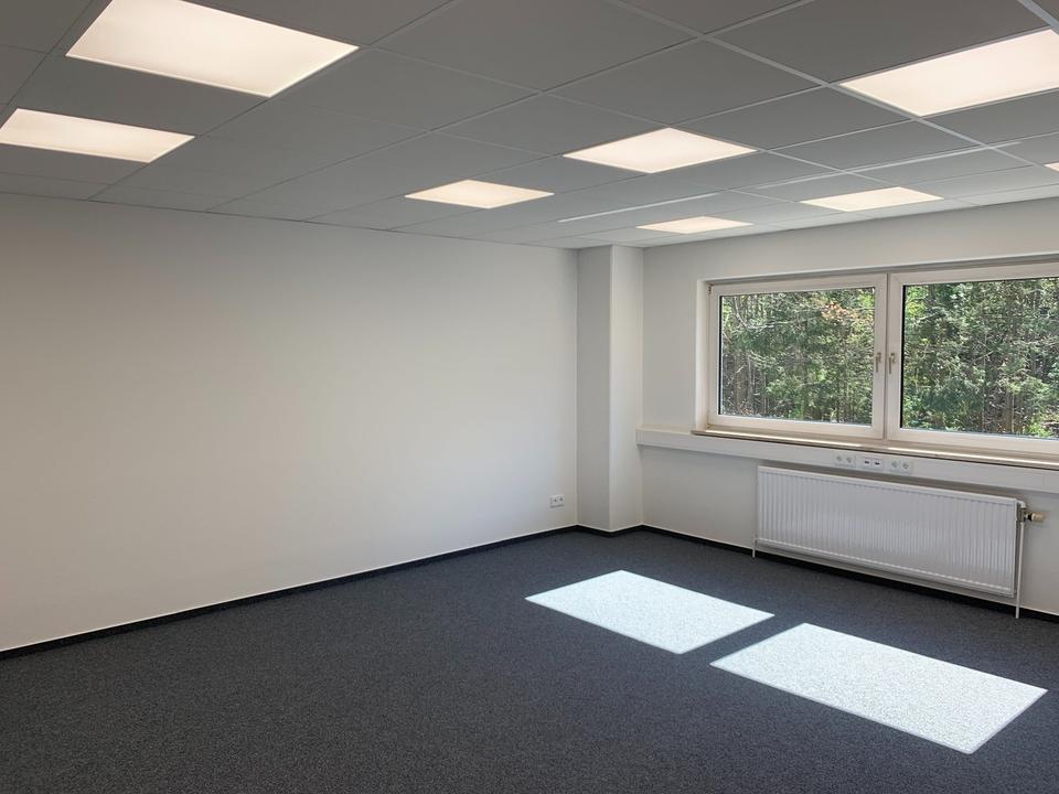 Helle Büroräume – Bild 15