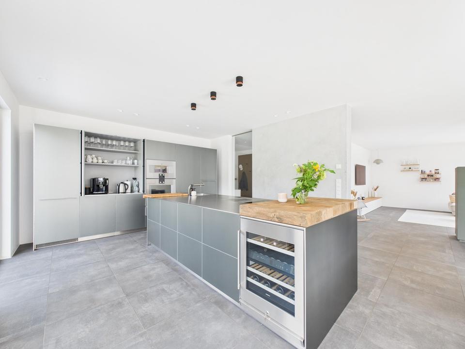 Modernes Einfamilienhaus am Waldrand - einfach einziehen! – Bild 8