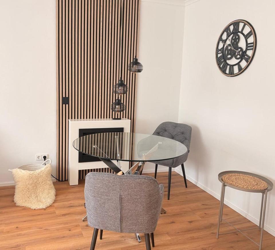 Moderne 3,5-Zimmer-Maisonette möbliert mit Heimkino, Wallbox & Klimaanlage – Bild 4