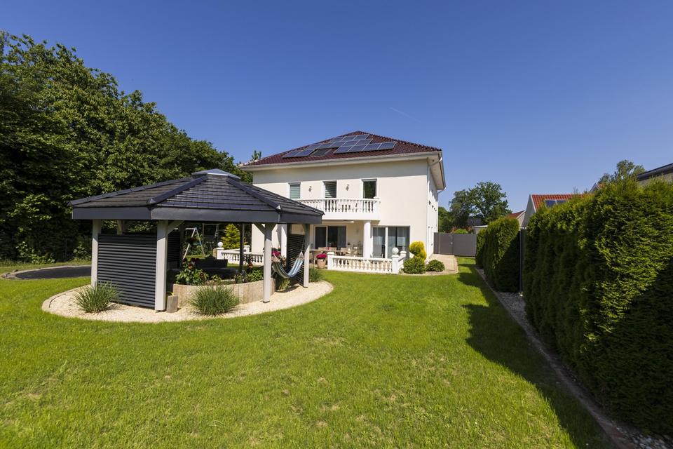 Stadtvilla - günstig wohnen auf 367 qm A+