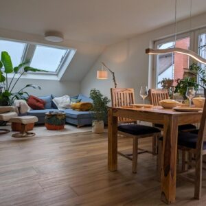 Schöne 5,5 Zimmer-Wohnung in ruhiger Aussichtslage